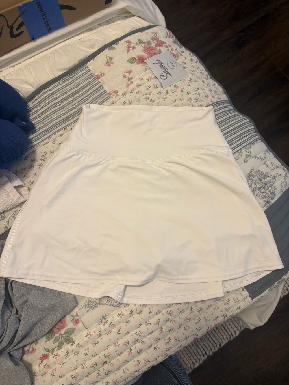 Lulu align skort in white